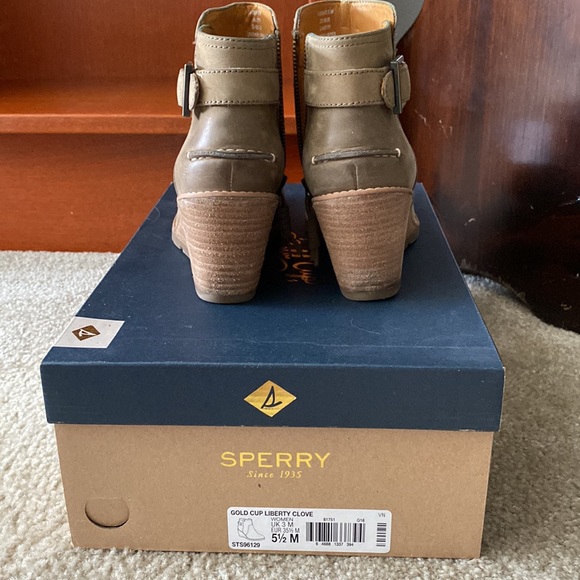 Sperry Waterproof Wedges Boots - Picture 3 of 11
